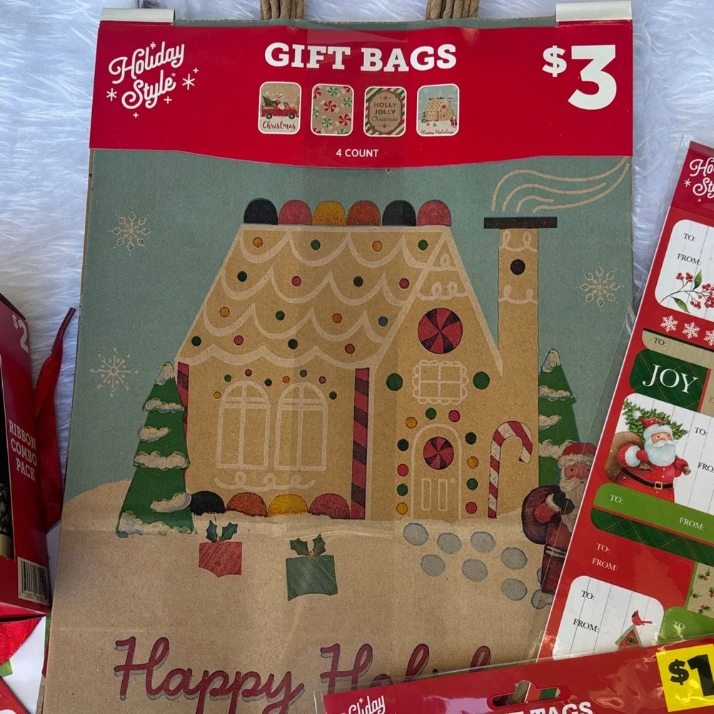 Holiday Gift Bag and Tag Set